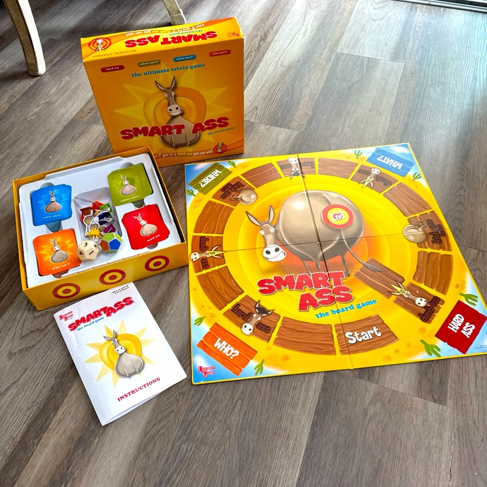 University Games Smart Ass The Board Game  Complete !